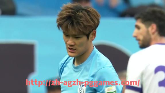 PG模拟器官方网站-世俱杯球员关键动作对比赛关键节点的转折性作用解析