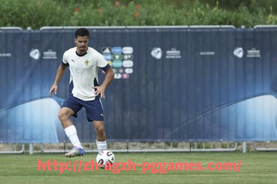 PG模拟器官方网站-法甲里昂球队在战术方面的深度分析解读